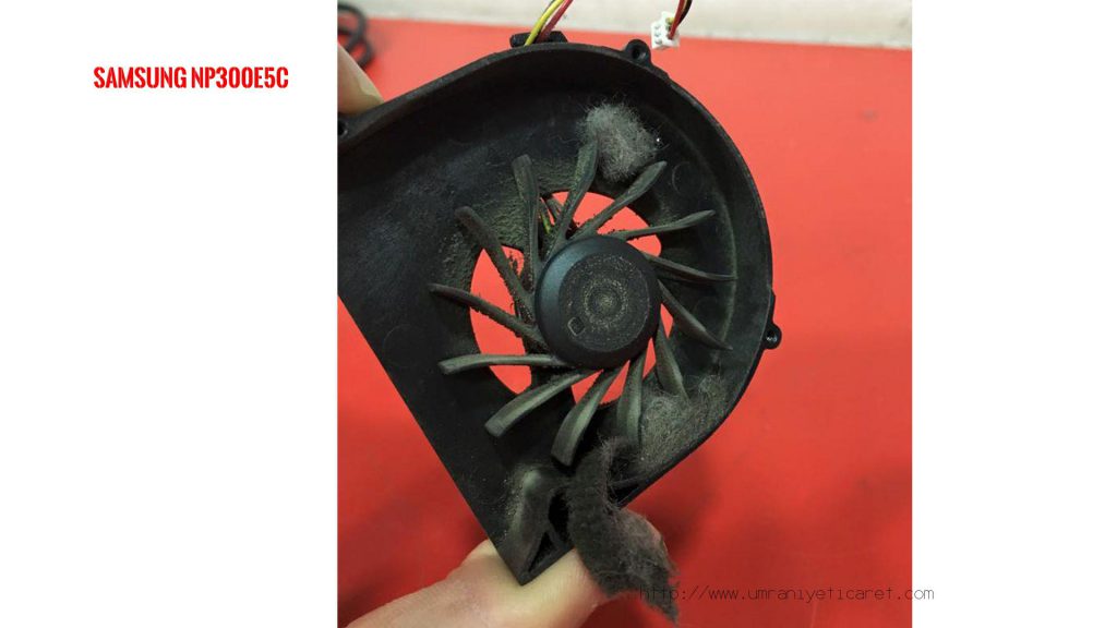 SAMSUNG NP300E5C FAN DEĞİŞİMİ